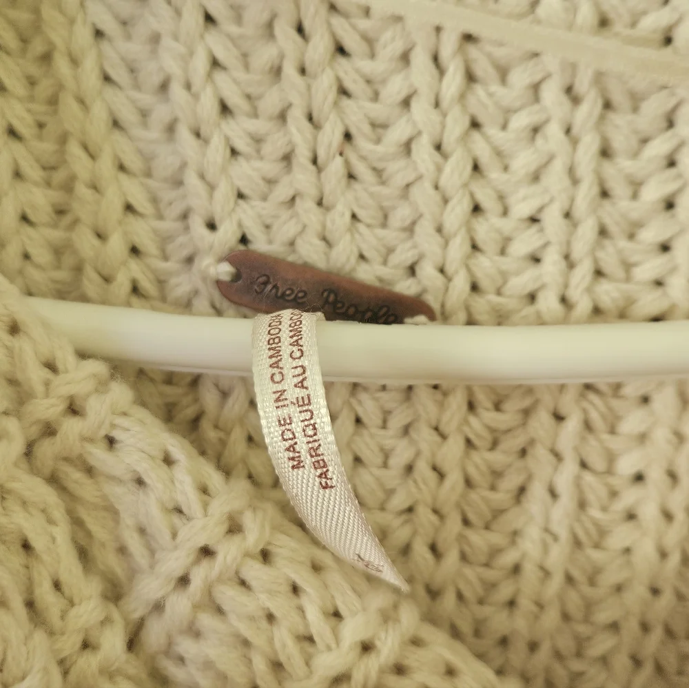 NWT Free People Women's Swim Too Deep Oversized Sweater In Tea Size L - Picture 3 of 7